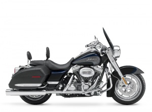 2008 Harley-Davidson - Models Announced (08_FLHRSE_Screamin Eagle Road King.jpg)